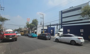 Bodega 500m2 con acceso a trailer y camionetas en Santa Fe
