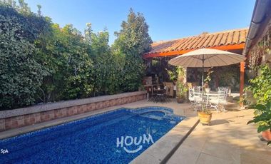 LINDA Y CÓMODA CASA EN PEÑALOLÉN CON PISCINA