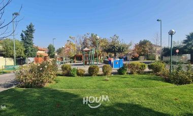 LINDA Y CÓMODA CASA EN PEÑALOLÉN CON PISCINA