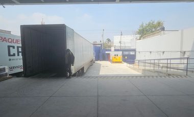 Bodega 1100m2 con acceso a trailer y camionetas en Santa Fe