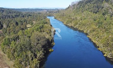 PARCELA EN CONDOMINIO CON ORILLA DE RÍO A 3KM DE PTO. VARAS