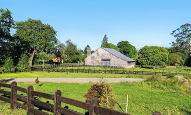 PARCELA EN CONDOMINIO CON ORILLA DE RÍO A 3KM DE PTO. VARAS