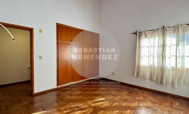 1 Planta - 4 Dorm - Lote Central - Galería - Pileta