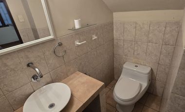 ALQUILO CASA EN SAN ISIDRO