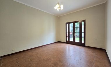 ALQUILO CASA EN SAN ISIDRO