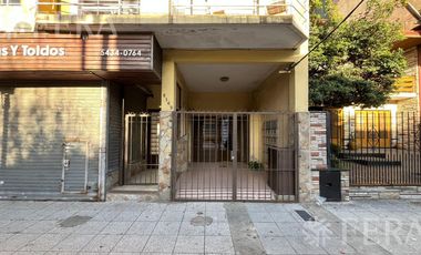 Alquiler departamento 3 ambientes con balcón en Wilde