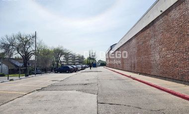 Deposito en alquiler de 540 m2, dentro de predio con seguridad, Olivos