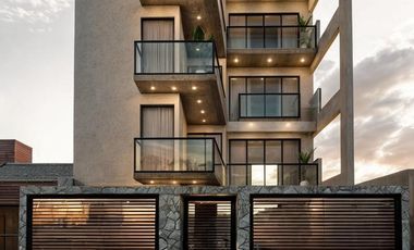 Venta departamento 3 ambientes con balcón y baulera en Bernal Este