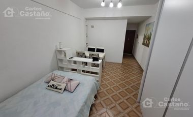 Depto. 1 Amb. Todo Reciclado a Nuevo con Patio, Sobre Av. Libertador