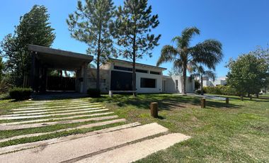 Venta Casa en Campos de Esther