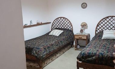 Casa en venta - 4 Dormitorios 2 Baños - Mar del Plata