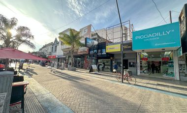 Local en venta sobre 9 de julio Lanús Este