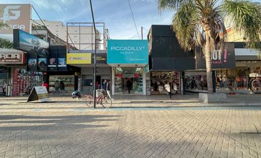 Local en venta sobre 9 de julio Lanús Este