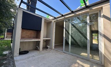 Casa en  venta  en barrio cerrado en La Plata