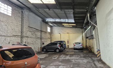Venta Depósito Cocheras en Zona Sur