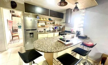 Venta de PH 4 ambientes con terraza en  Lanús