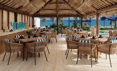 VILLA EN VENTA FRENTE AL MAR EN LA PLAYA DE SAN BENITO, MERIDA YUCATAN