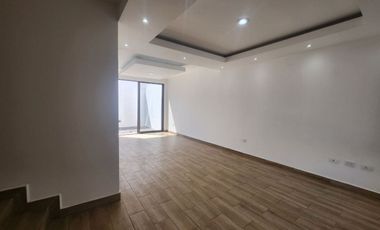 CASA EN RENTA  EN AUREA, ZIBATA CERCA DE LA ANAHUAC 3 HABITACIONES Y ROOFGARDEN