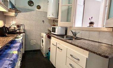 Departamento para consultorios. Excelente ubicación!. APTO PROFESIONAL.