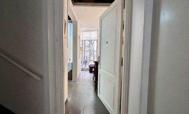 Departamento para consultorios. Excelente ubicación!. APTO PROFESIONAL.