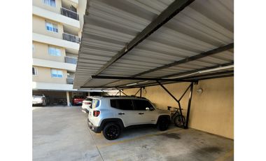 Excelente Depto 2 Ambientes con doble balcon (frente y contrafrente) y cochera privada. Sum/Gym/Piscina.