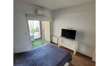 Excelente Depto 2 Ambientes con doble balcon (frente y contrafrente) y cochera privada. Sum/Gym/Piscina.