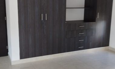 Linda Residencia en Renta con paneles  Privada Parque Central Merida, Yucatan