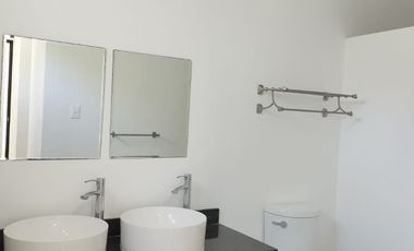 Linda Residencia en Renta con paneles  Privada Parque Central Merida, Yucatan