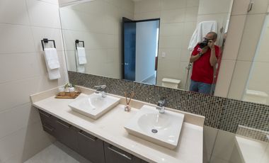 SEA CONFIABLE VENDE HERMOSO APARTAMENTO PH OCEAN WAVES