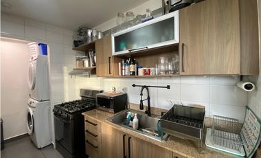 CONDADO DEL REY / KINGS PARK / 97M / 2 HABITACION / BALCON