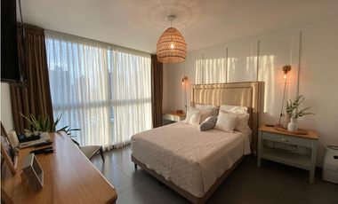 CONDADO DEL REY / KINGS PARK / 97M / 2 HABITACION / BALCON