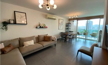 CONDADO DEL REY / KINGS PARK / 97M / 2 HABITACION / BALCON