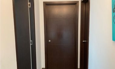 CONDADO DEL REY / KINGS PARK / 97M / 2 HABITACION / BALCON