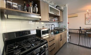 CONDADO DEL REY / KINGS PARK / 97M / 2 HABITACION / BALCON