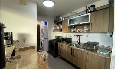 CONDADO DEL REY / KINGS PARK / 97M / 2 HABITACION / BALCON