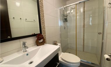 CONDADO DEL REY / KINGS PARK / 97M / 2 HABITACION / BALCON