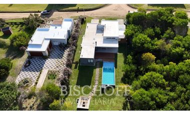 Casa en Venta en Barrio Residencial 1 – Costa Esmeralda