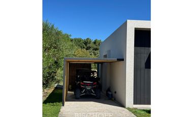 Casa en Venta en Barrio Residencial 1 – Costa Esmeralda