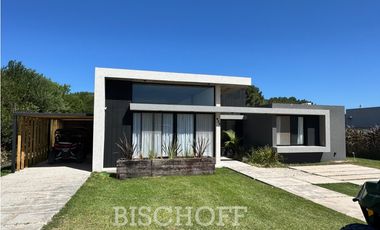 Casa en Venta en Barrio Residencial 1 – Costa Esmeralda