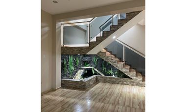 I025025 - CONGLOMERADO COMERCIAL