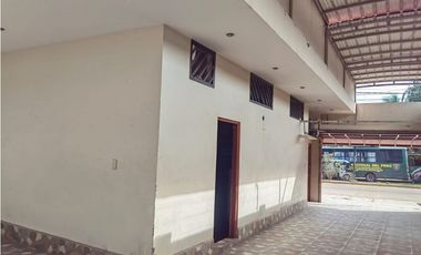 I025025 - CONGLOMERADO COMERCIAL