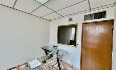 OFICINA EN VENTA EN COLONIA CHAPALITA A CUADRAS DEL HOTEL RIU