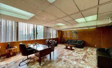 OFICINA EN VENTA EN COLONIA CHAPALITA A CUADRAS DEL HOTEL RIU