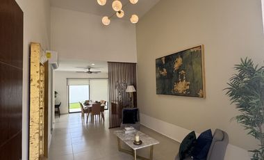 Casa en venta ubicada en fraccionamiento en Cholul.