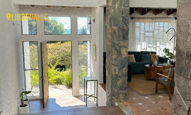 VENTA/RENTA CASA EN SAN GABRIEL IXTLA, VALLE DE BRAVO-CASA CARLOTA