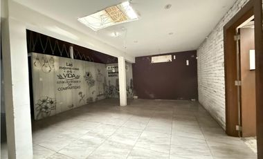 Guayaquil Urdesa, Local Comercial  en Renta, 200m2, 3 Ambientes