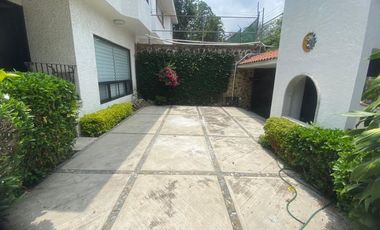 Casa en Fraccionamiento en Provincias del Canadá Cuernavaca - ROQ-1317-Fr