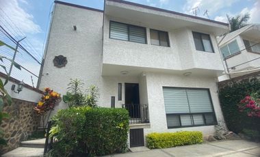 Casa en Fraccionamiento en Provincias del Canadá Cuernavaca - ROQ-1317-Fr