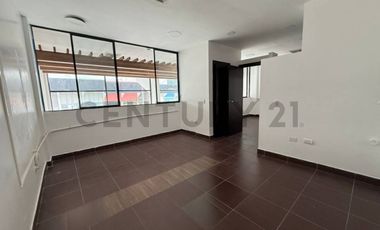 Alquiler Locales Comerciales Frente al Riocentro Ceibos.