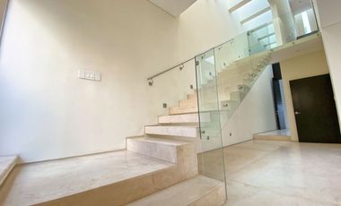 RENTA CASA LA LOMA SANTA FE CDMX